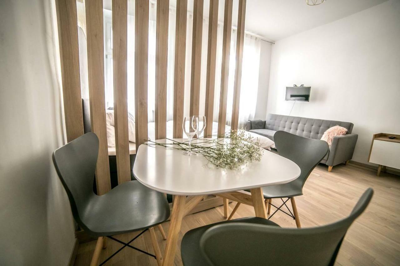 Prague Friendly Apartments In Prag Dış mekan fotoğraf